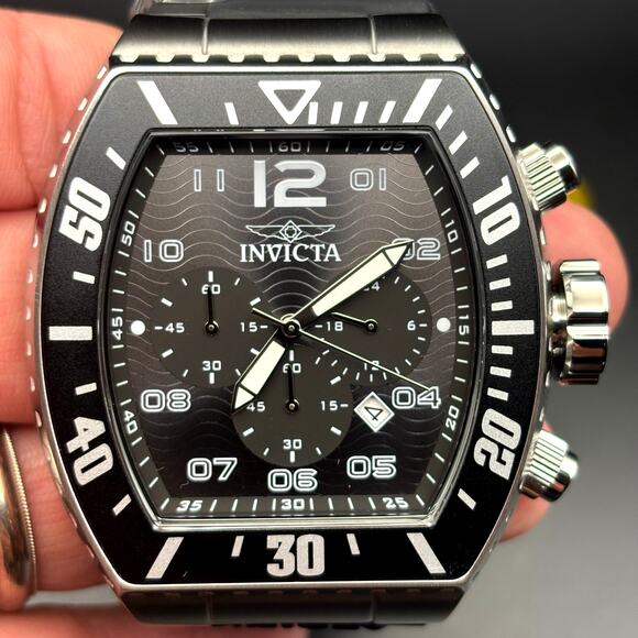 Invicta 47282 Pro Diver Airlock Men's Chronograph Black Dial Silicone Strap New - Picture 11 of 17